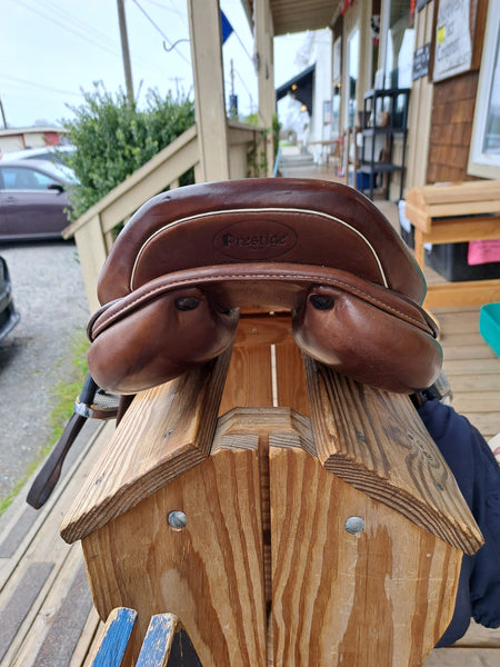 17" Prestige Versailles Jumping Saddle