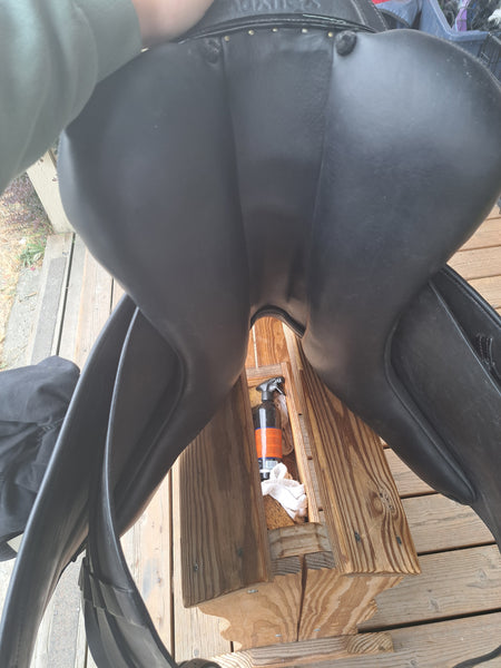 17.5" Max Flex Dressage Saddle