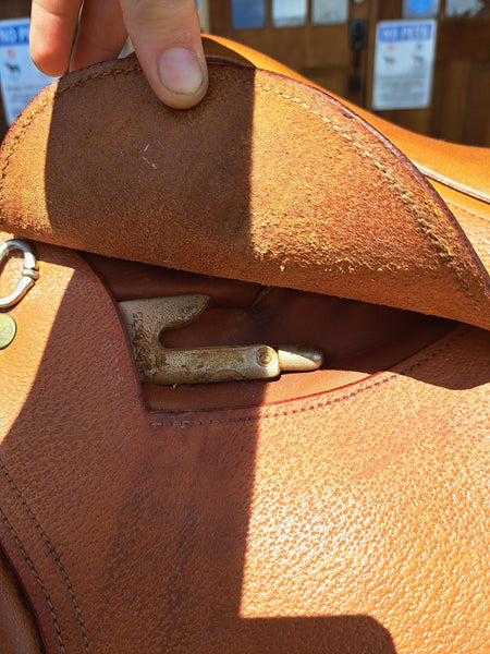 17.5" Desormais Fleur de Lys Jumping Saddle