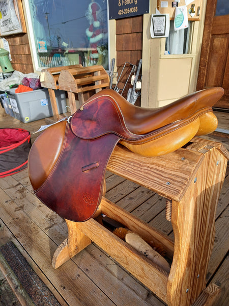 16.5" Collegiate Ruiz Diaz Close Contact Jump Saddle