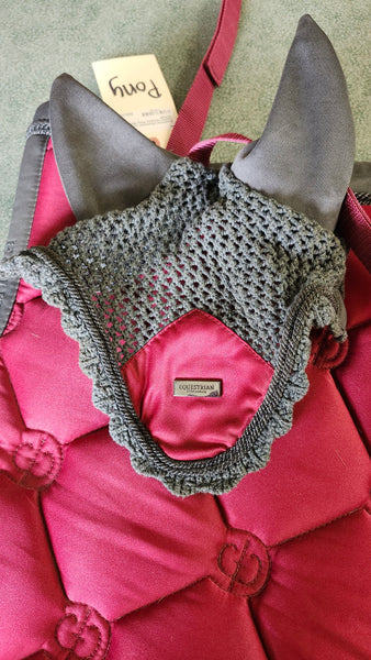 PONY Equestrian Stockholm Jump Pad with Bonnet