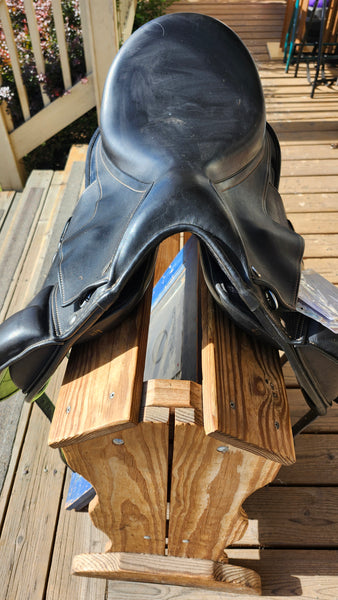 18" Hidalgo Chicago Dressage Saddle