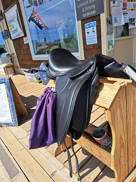 17.5" Cavaletti Dressage Saddle