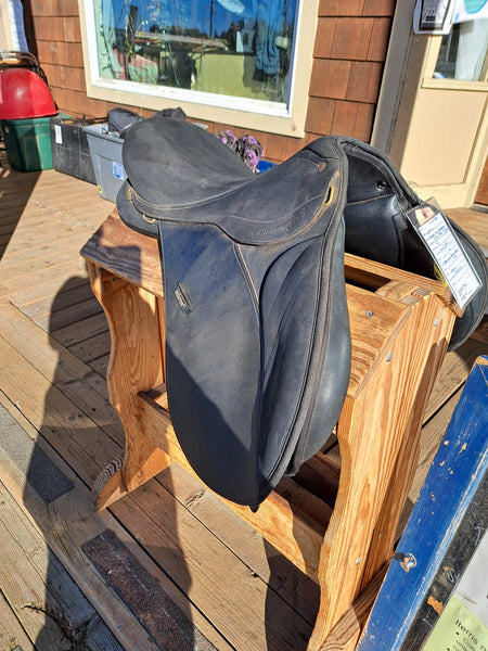 17" Wintec 2000 All Purpose English Saddle