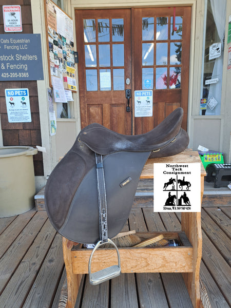 17.5" Wintec All Purpose English Saddle