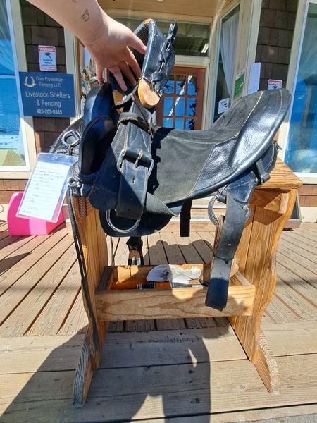 Small (14-16") EZ Fit Treeless Western Endurance Saddle