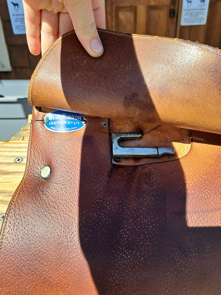 20.5" Blue Ribbon Cutback Saddleseat Saddle