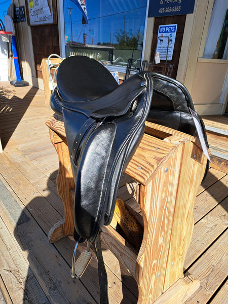17.5" Equation Dressage Saddle