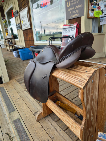 ON TRIAL 17" Collegiate Art All Purpose English Saddle