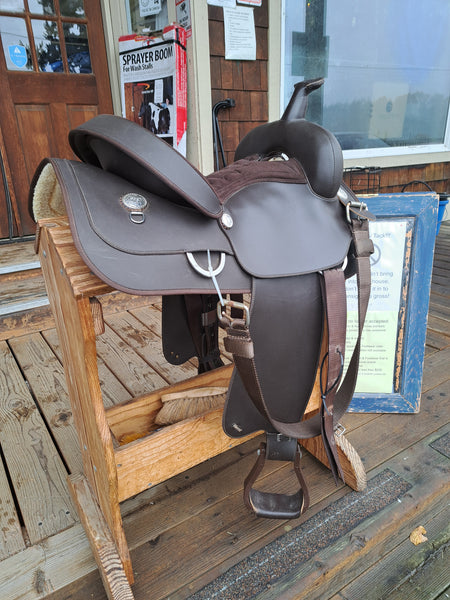 15" Wintec Synthetic Western Saddle