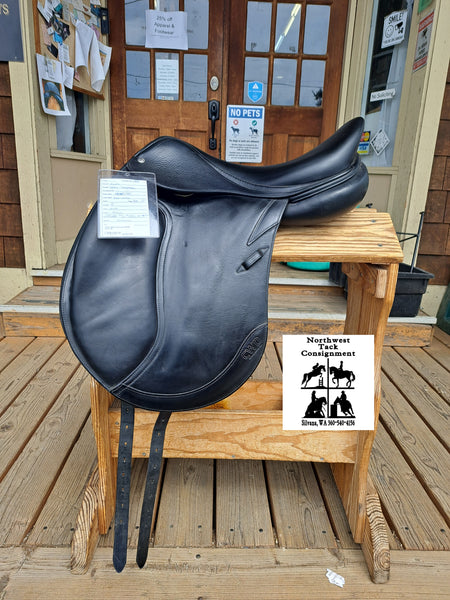 18" CWD SE24 Monoflap Dressage Saddle