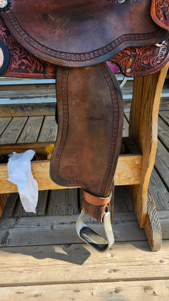 15" Hereford Tex Tan Barrel Saddle