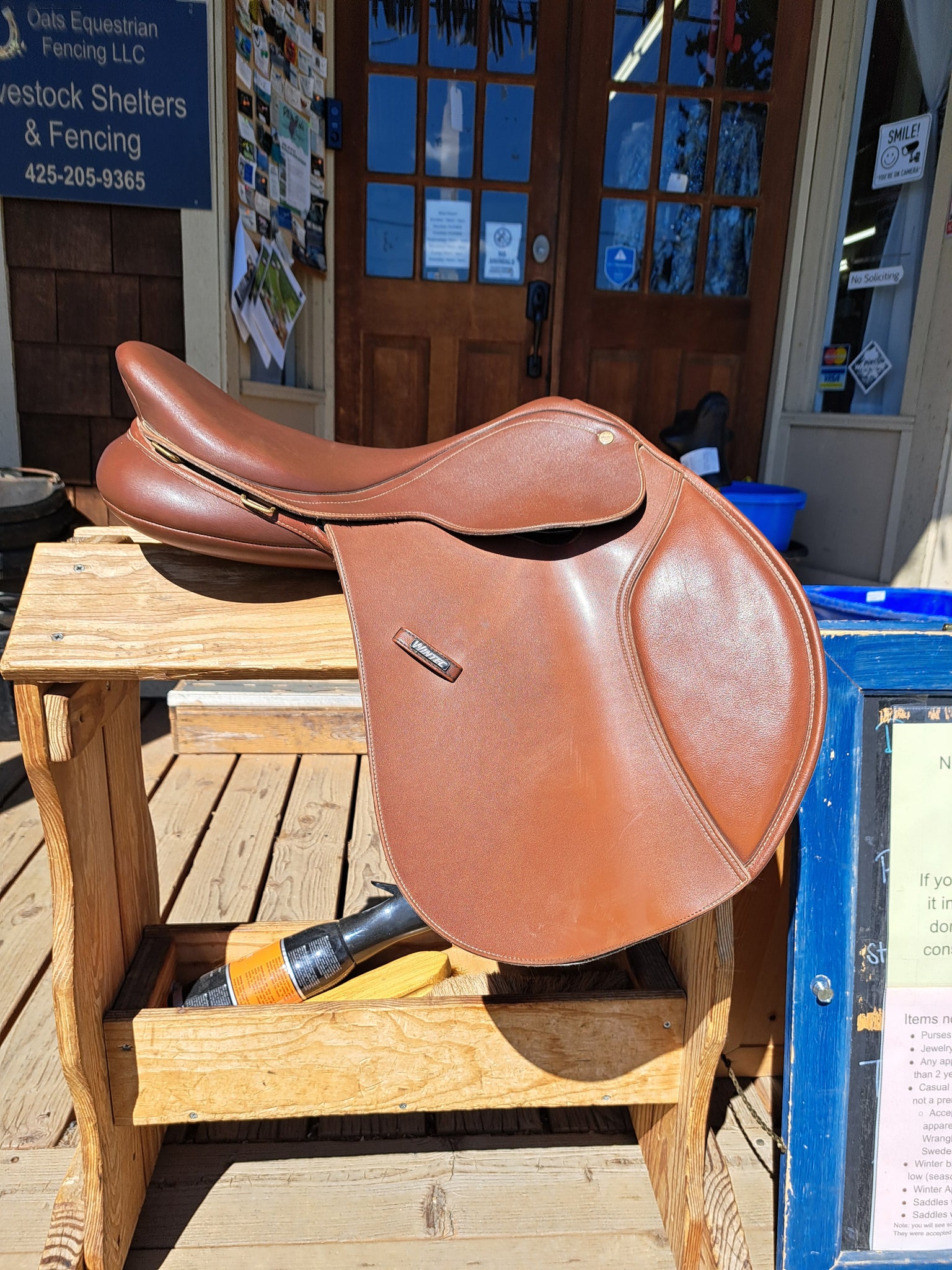 ON TRIAL 17" Wintec Close Contact English Saddle