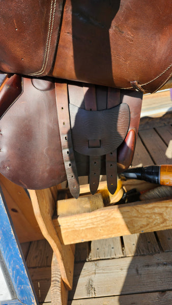 17.5" Devoucoux Blarritz Jump Saddle