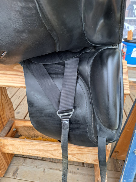 17" Custom Saddlery Steffen's Advantage Dressage Saddle