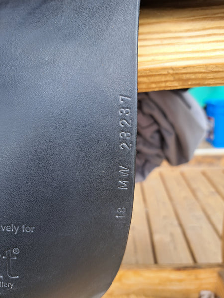 18" Takt Dressage saddle