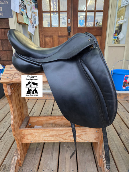 17.5" Hulsebos WB3 Dressage Saddle