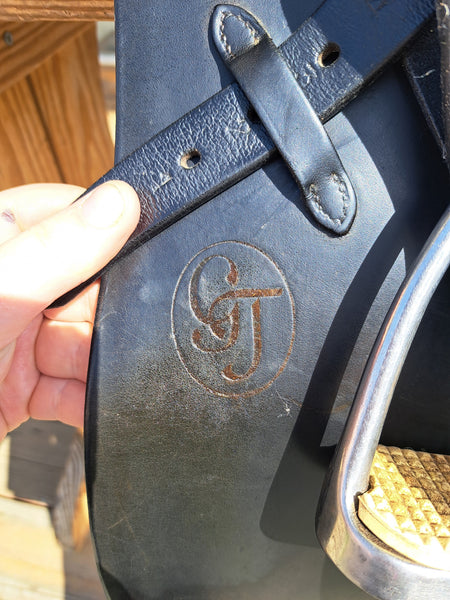 ON TRIAL 17.5" Passier Baum Dressage Saddle