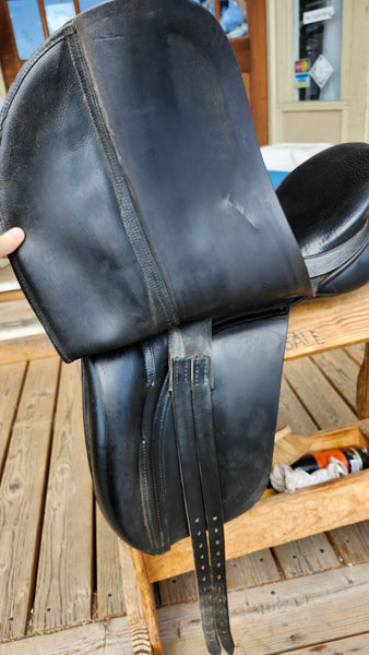 17.5" Albion Style Dressage Saddle