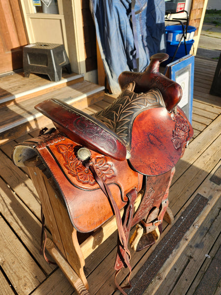 15" Hereford Western Trail Saddle