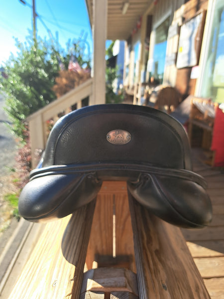 18" Fairfax Gareth Dressage Saddle