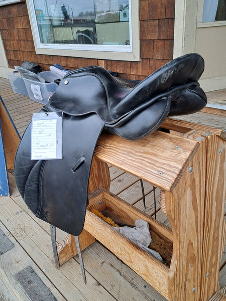 16.5" Collegiate Art Dressage Saddle
