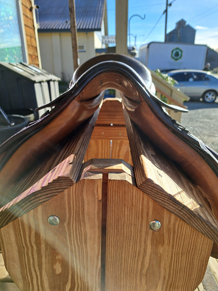 16.5" Crosby Olympia All Purpose English Saddle