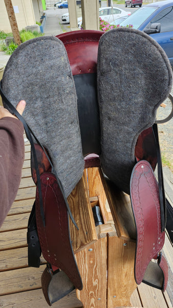 17" Dixieland Gaited Endurance Saddle