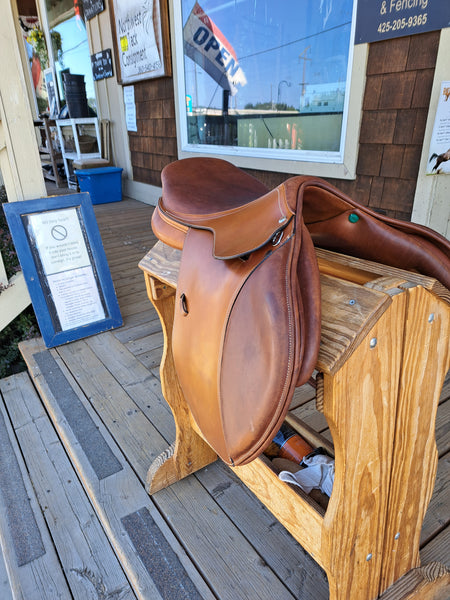 16.5" Amerigo Cervia Jump Saddle