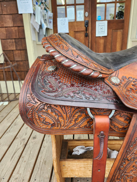 16" Western Saddlery Trail Saddle