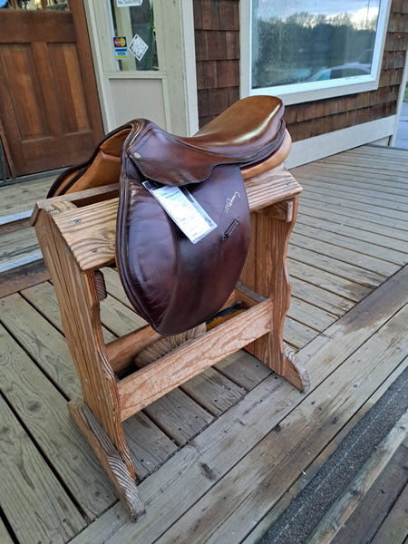 18.5" Pessoa Close Contact Jump Saddle