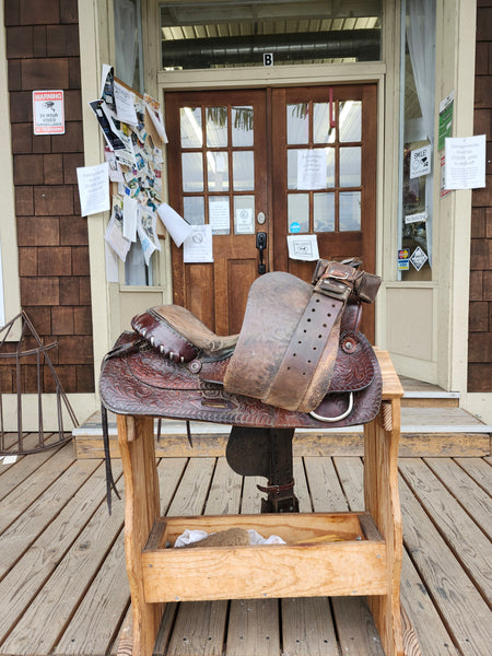 15.5" Hereford Equitation Saddle