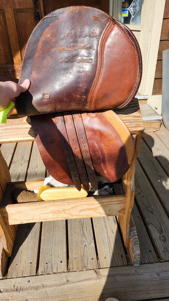 17" Collegiate Jump Saddle