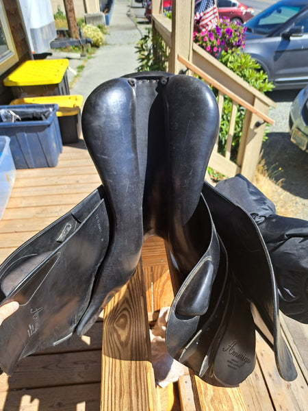 18" Amerigo Pinerolo Jumping Saddle