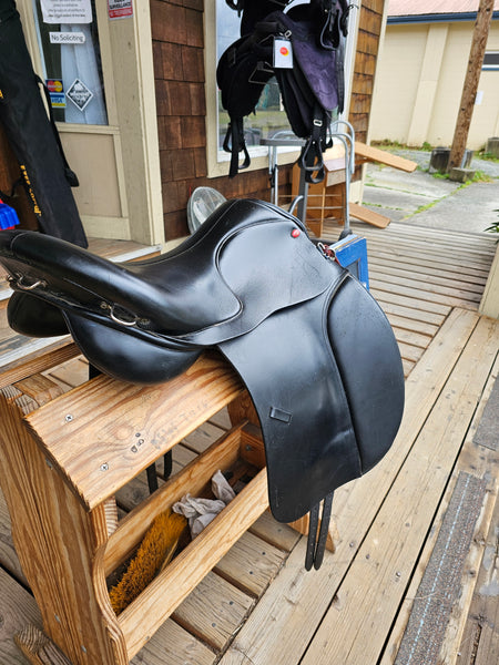 19" Duett Bravo Dressage Saddle