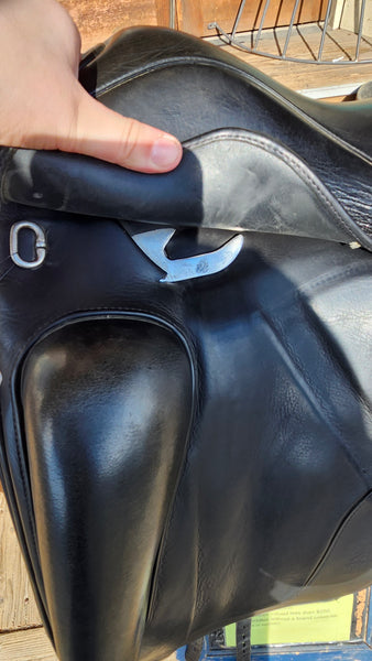 ON TRIAL 17.5" Fairfax MDG Monoflap Dressage saddle