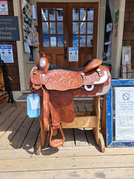 17.5" Blue Ribbon Western Show Saddle