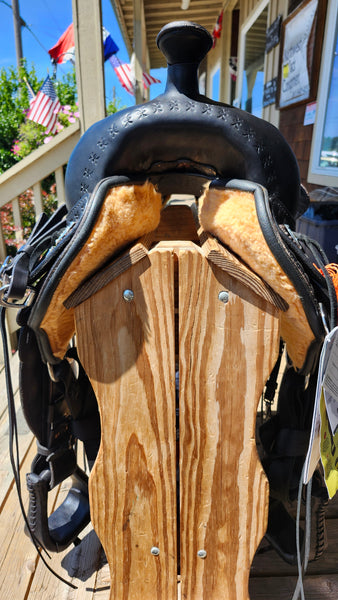 16" Circle Y Alabama Trail Gaiter Western Saddle