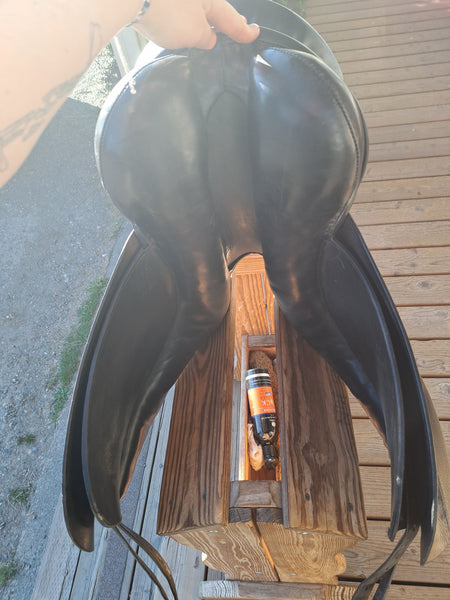 16.9" Karl Niedersuss Olympik Dressage Saddle