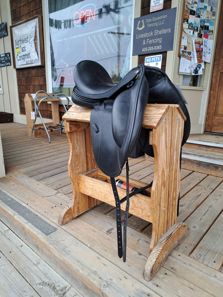 17.5" N2 Cardhu Dressage Saddle