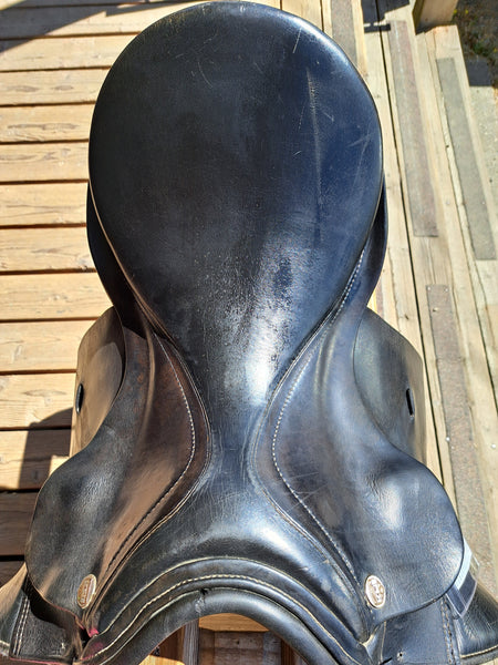 17.5" Karl Niedersuss Symphonie Dressage Saddle