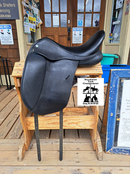 18" Takt Dressage saddle