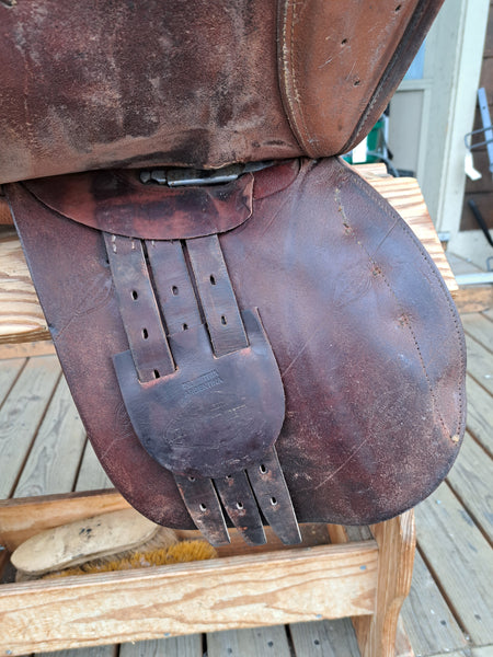 17" HDR Close Contact Saddle