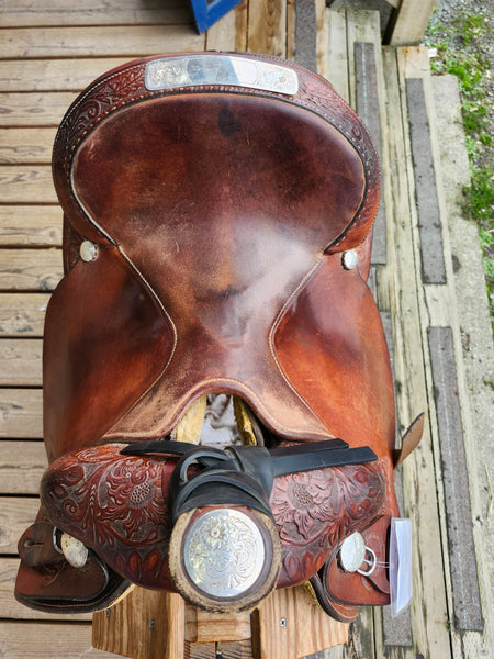 14.5" Circle Y Roping all around western saddle