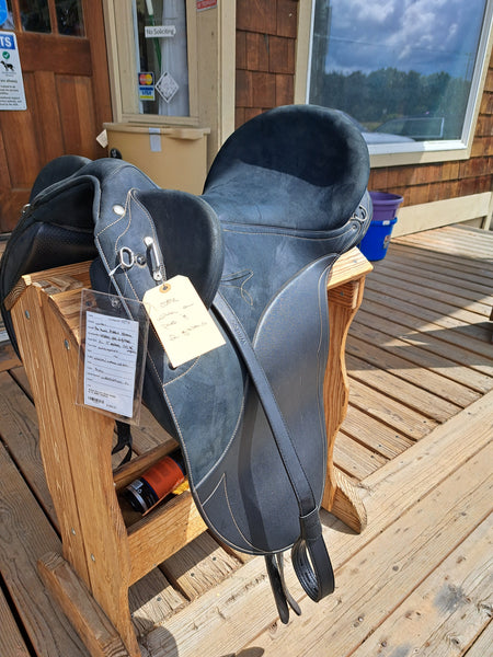 XL Wintec Pro Hart Australian Stock Saddle