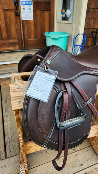 17" HDR Pro Concept Close Concept Saddle