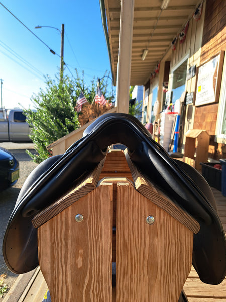 16.5" Macel Rafale S Monoquartier Jumping Saddle