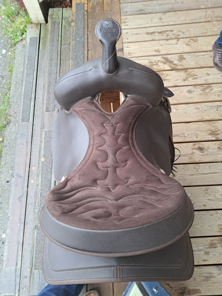 15" Wintec Synthetic Western Saddle