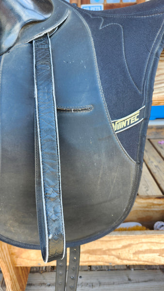 16" Wintec Synthetic Australian Endurance Saddle