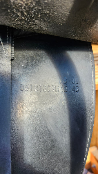 17.5" Karl Niedersuss Symphonie Dressage Saddle